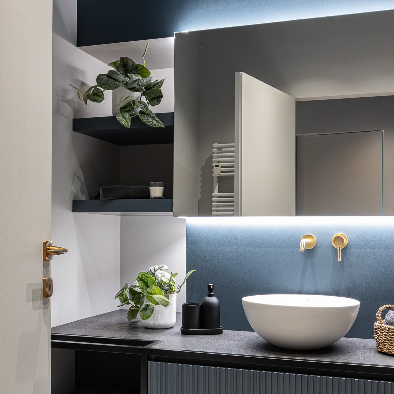 Immagine contenente lampade di design di un progetto o in vendita presso Casa delle lampadine